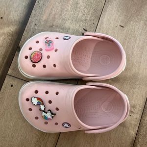 Girls crocs